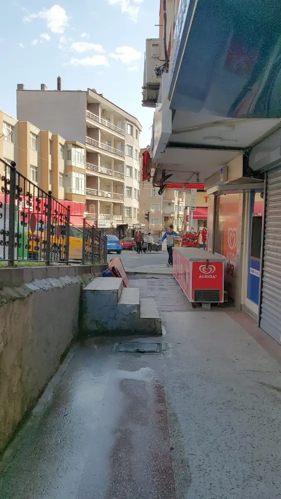 Halk Bank — Bankalar, Güngören · fotoğraf 2