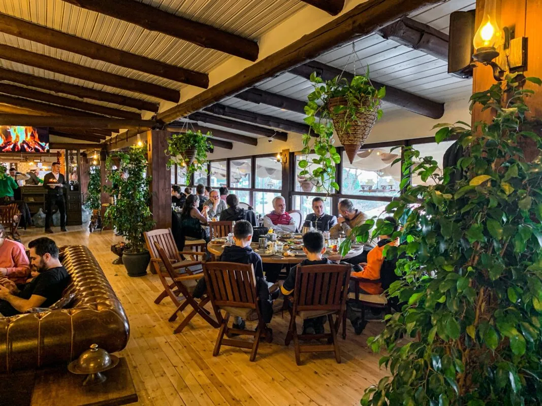 O Ağacın Altı Restoran ve Cafe Üsküdar