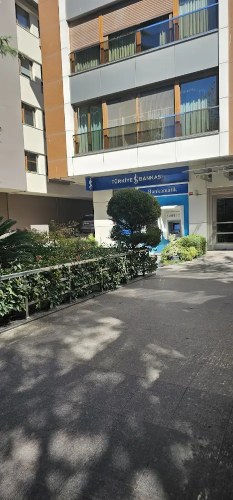 Türkiye İş Bankası Selamiçeşme/İstanbul Şubesi — Bankalar, Kadıköy · fotoğraf 2
