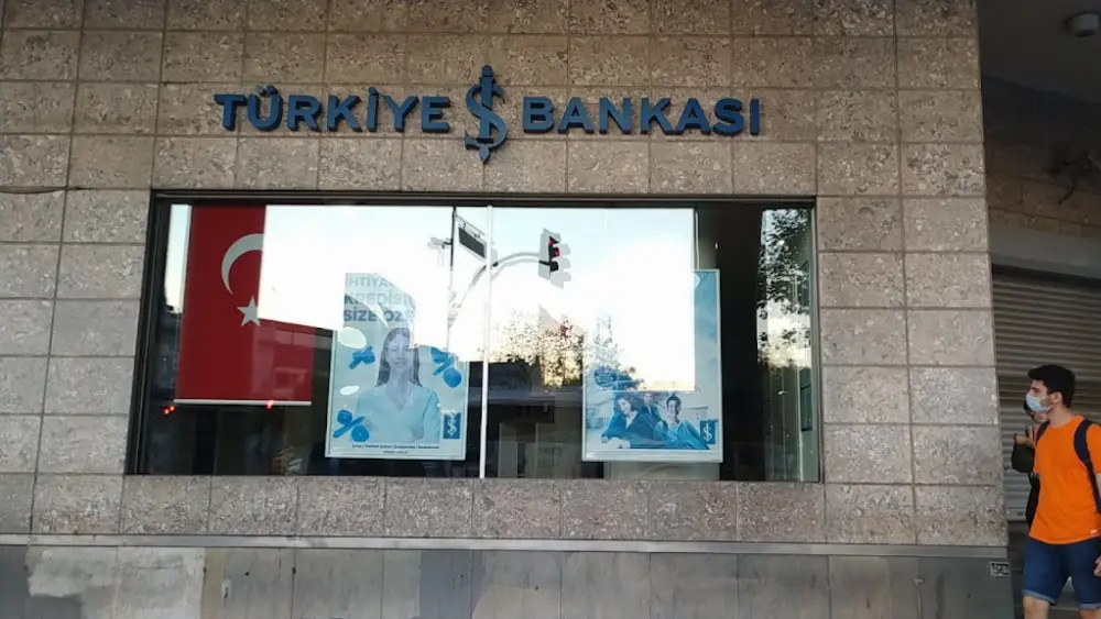Türkiye İş Bankası Rıhtım-Kadıköy/İstanbul Şubesi — Bankalar, Kadıköy · fotoğraf 3