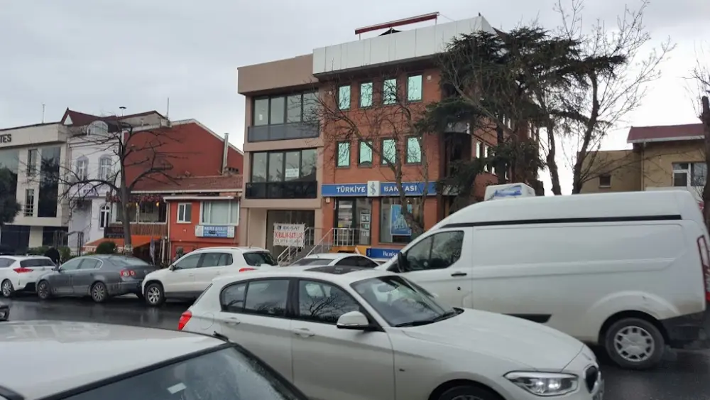 Türkiye İş Bankası Koşuyolu/İstanbul Şubesi — Bankalar, Kadıköy · fotoğraf 4