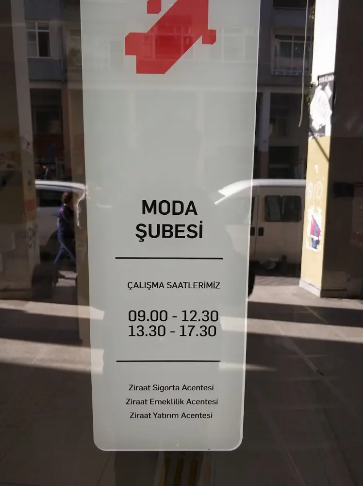 Ziraat Bankası Moda/İstanbul Şubesi — Bankalar, Kadıköy · fotoğraf 2