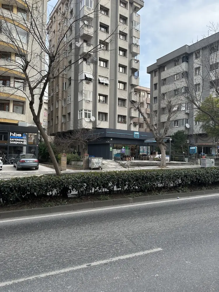 VakıfBank Kadıköy Göztepe Şubesi — Bankalar, Kadıköy · fotoğraf 4