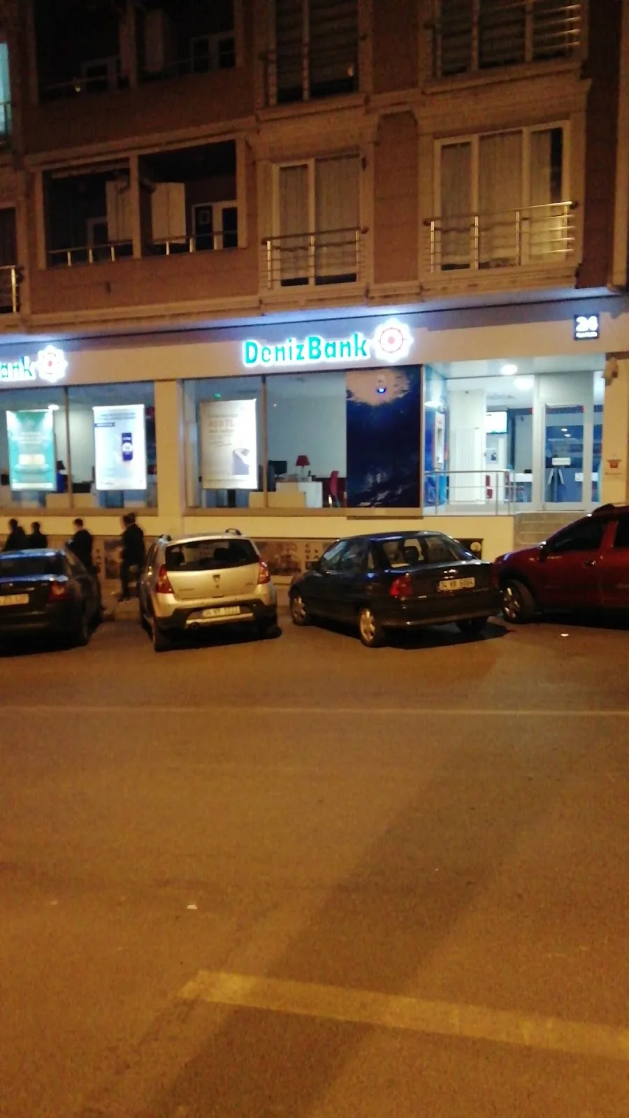 DenizBank Kağıthane Şubesi — Bankalar, Kağıthane · fotoğraf 1