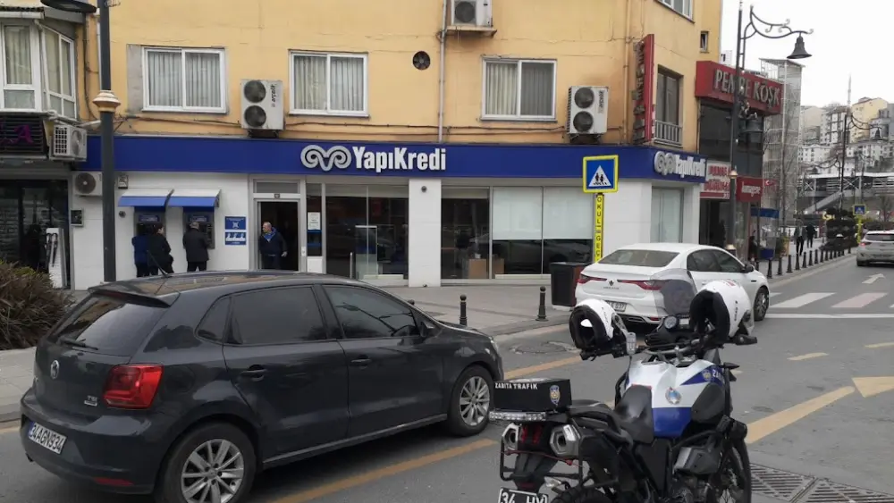 Yapı Kredi - Kağıthane Şubesi — Bankalar, Kağıthane · fotoğraf 3