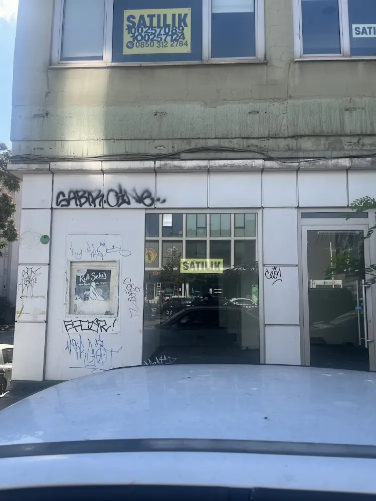 Garanti BBVA Kızıltoprak Şubesi — Bankalar, Kadıköy · fotoğraf 2