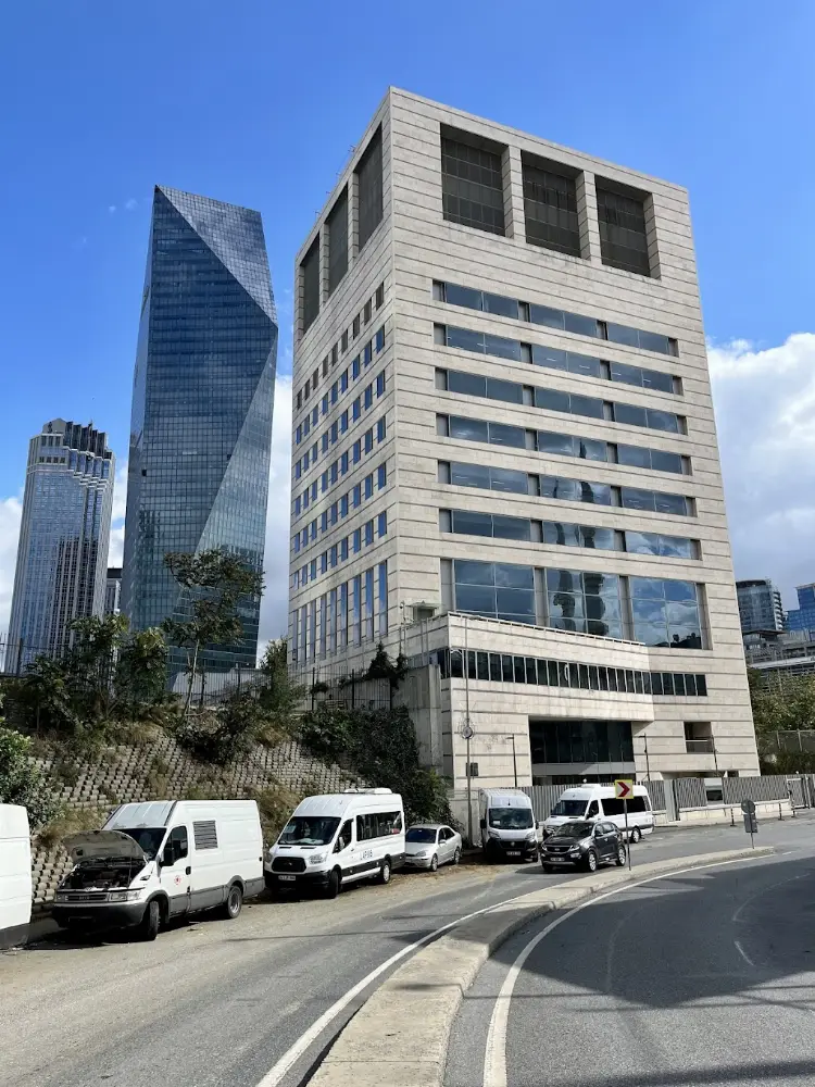 QNB Finansbank Levent Sanayi Şubesi — Bankalar, Kağıthane · fotoğraf 2