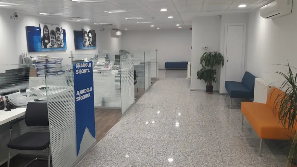 Türkiye İş Bankası Gültepe/İstanbul Şubesi — Bankalar, Kağıthane · fotoğraf 2