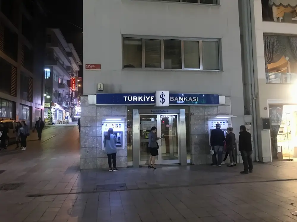 Türkiye İş Bankası Kartal/İstanbul Şubesi — Bankalar, Kartal · fotoğraf 2