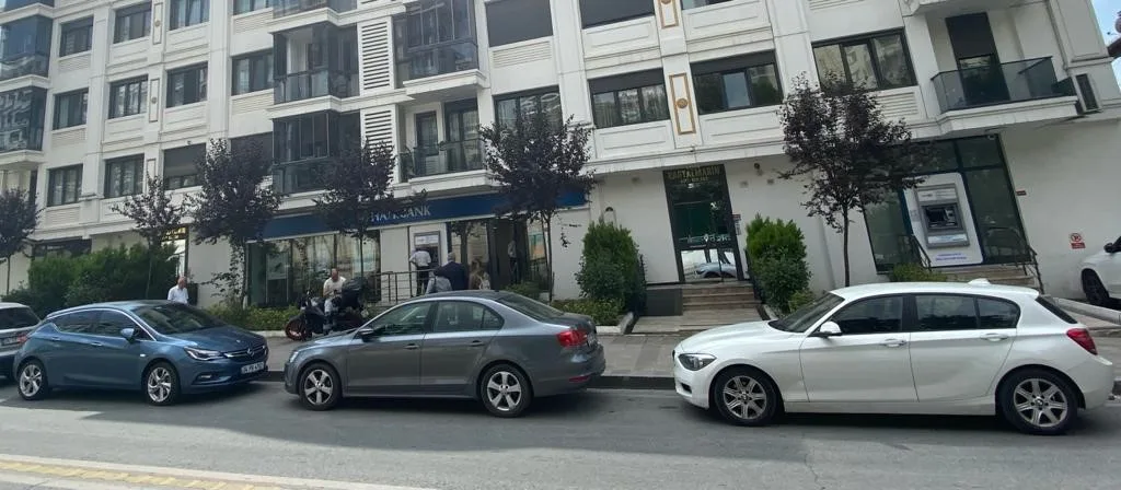 Halkbank Kartal Şubesi — Bankalar, Kartal · fotoğraf 1
