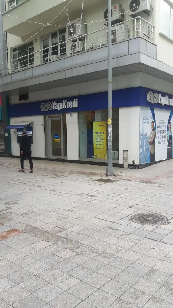 Yapı Kredi Bankası - Kartal Çarşı Şubesi — Bankalar, Kartal · fotoğraf 3