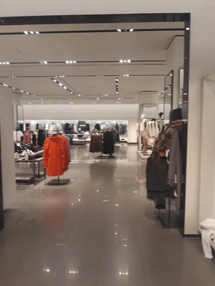 ZARA Adana Optimum Yüreğir — Erkek Giyim, Yüreğir · fotoğraf 3