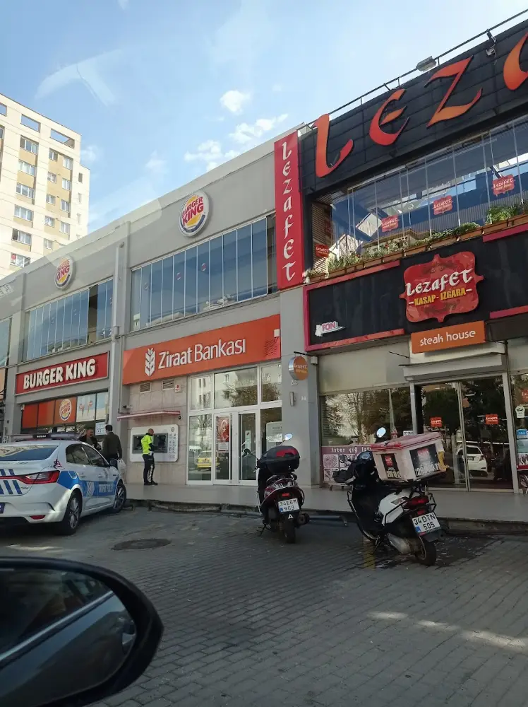 Ziraat Bankası Uğur Mumcu Mahallesi/İstanbul Şubesi — Bankalar, Kartal · fotoğraf 2