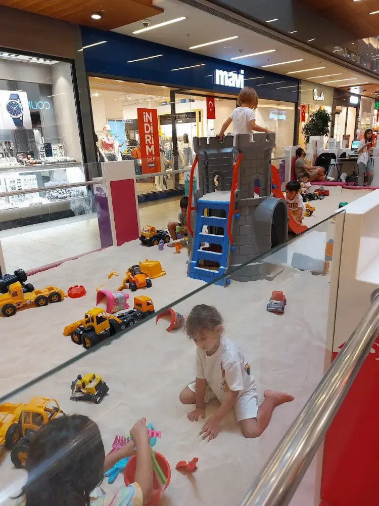 ZARA — Kadın Giyim, Muratpaşa · fotoğraf 5