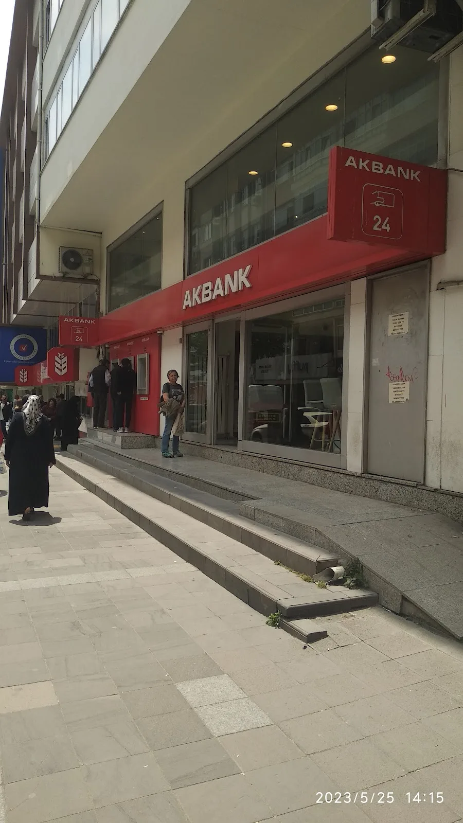 Akbank Sefaköy/İst. Şubesi — Bankalar, Küçükçekmece · fotoğraf 1