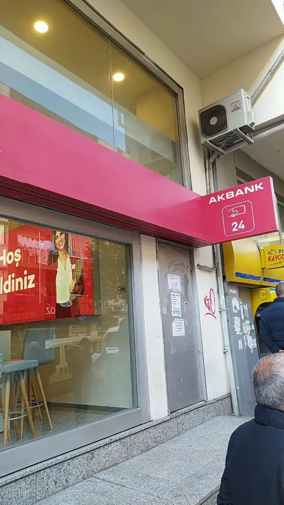 Akbank Sefaköy/İst. Şubesi — Bankalar, Küçükçekmece · fotoğraf 2