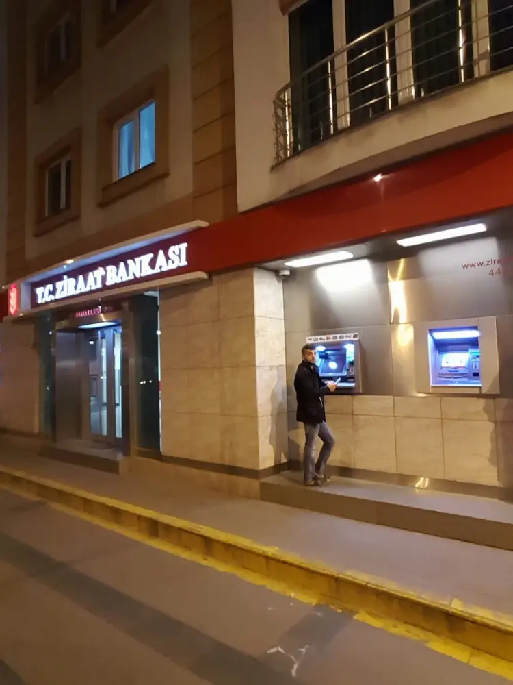 Ziraat Bankası Cennet Mahallesi/İstanbul Şubesi — Bankalar, Küçükçekmece · fotoğraf 2