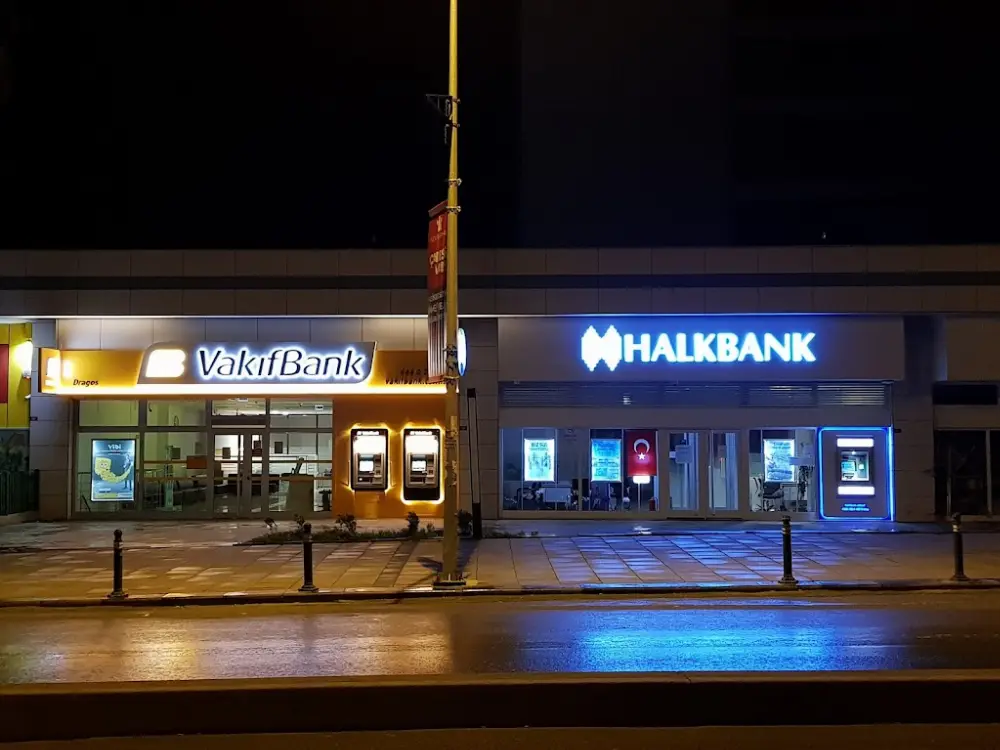 VakıfBank Dragos Şubesi — Bankalar, Kartal · fotoğraf 4