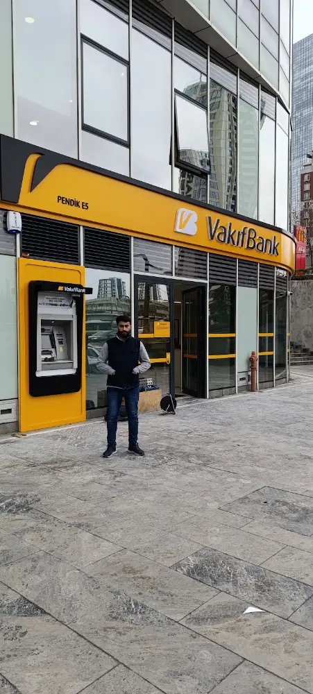 VakıfBank Kartal E5 Şubesi — Bankalar, Kartal · fotoğraf 4