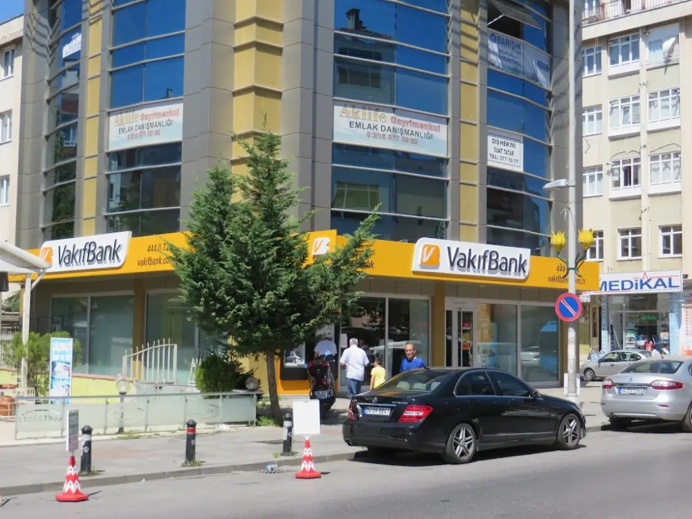 VakıfBank Soğanlık Şubesi — Bankalar, Kartal · fotoğraf 3