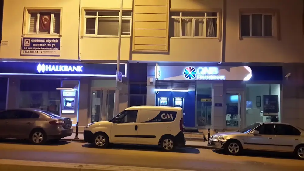QNB Cevizli Şubesi — Bankalar, Kartal · fotoğraf 2
