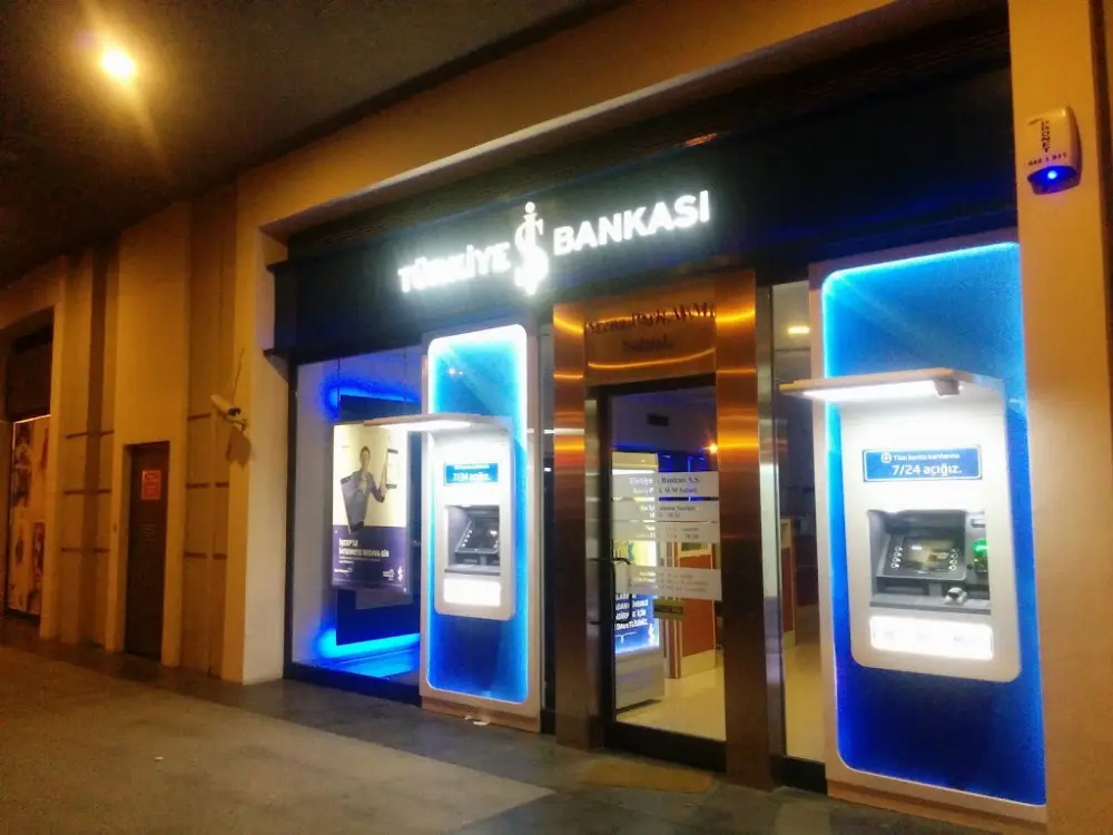 Türkiye İş Bankası Arena Park AVM/İstanbul Şubesi — Bankalar, Küçükçekmece · fotoğraf 4