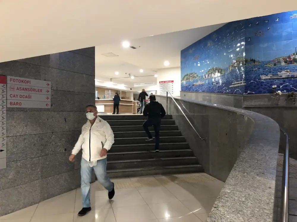 VakıfBank Anadolu Adalet Sarayı İstanbul Şubesi — Bankalar, Kartal · fotoğraf 3