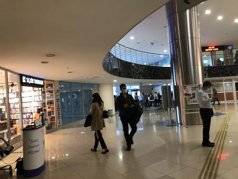 VakıfBank Anadolu Adalet Sarayı İstanbul Şubesi — Bankalar, Kartal · fotoğraf 4