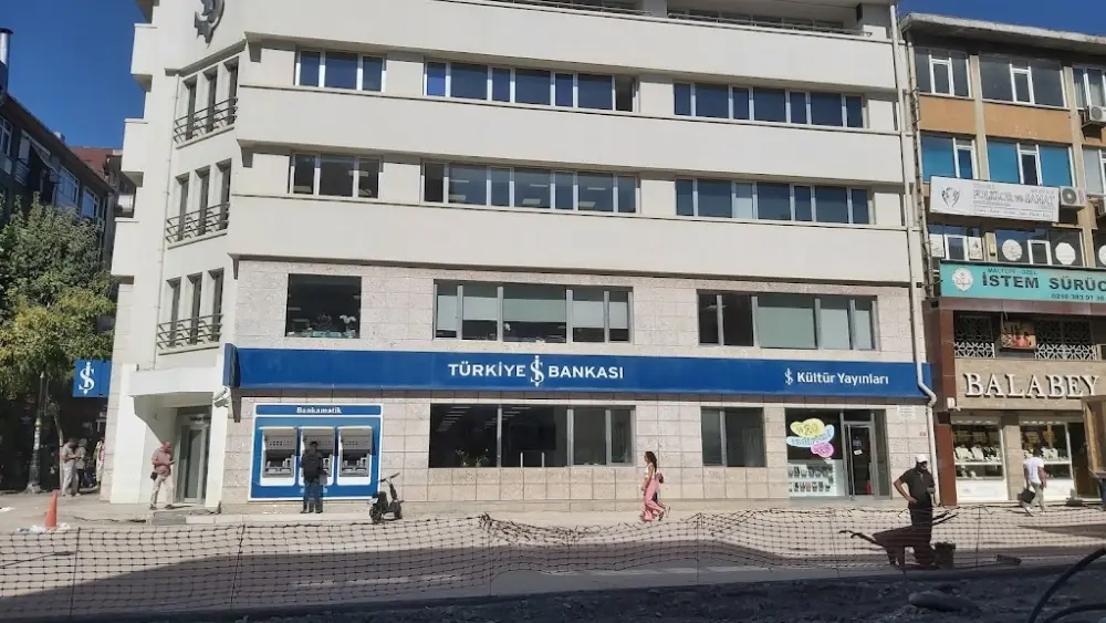 Türkiye İş Bankası Maltepe/İstanbul Şubesi — Bankalar, Maltepe · fotoğraf 2