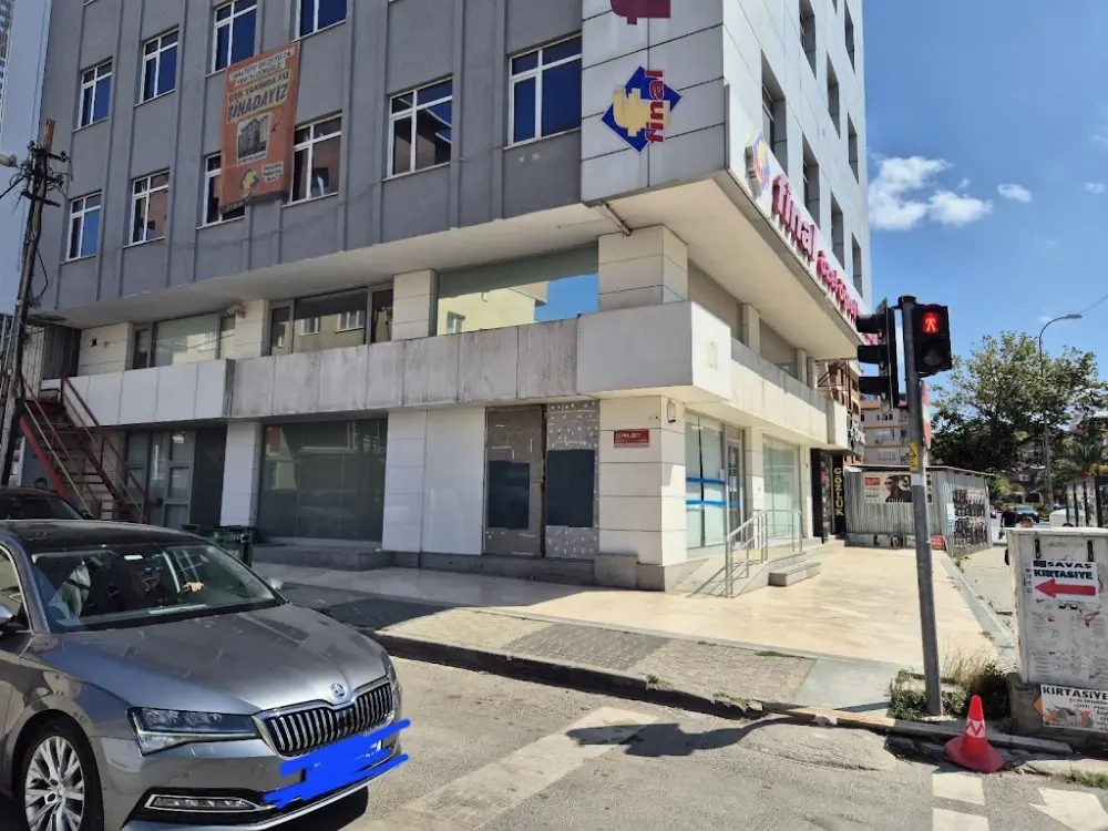 DenizBank Maltepe Şubesi — Bankalar, Maltepe · fotoğraf 3