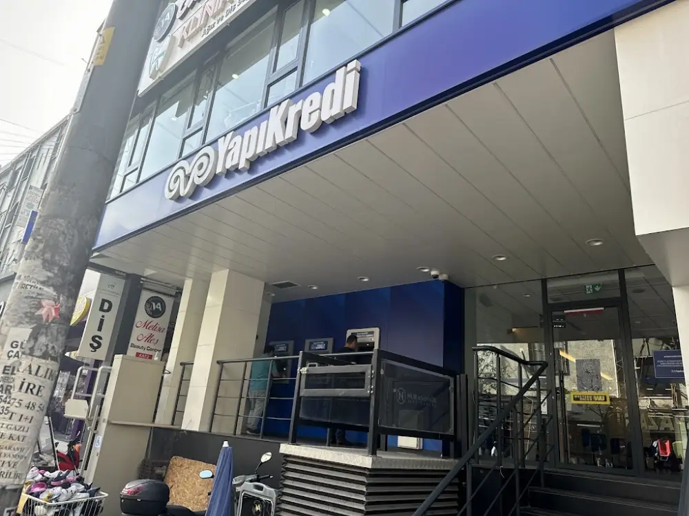 Yapı Kredi - Sefaköy Şubesi — Bankalar, Küçükçekmece · fotoğraf 4
