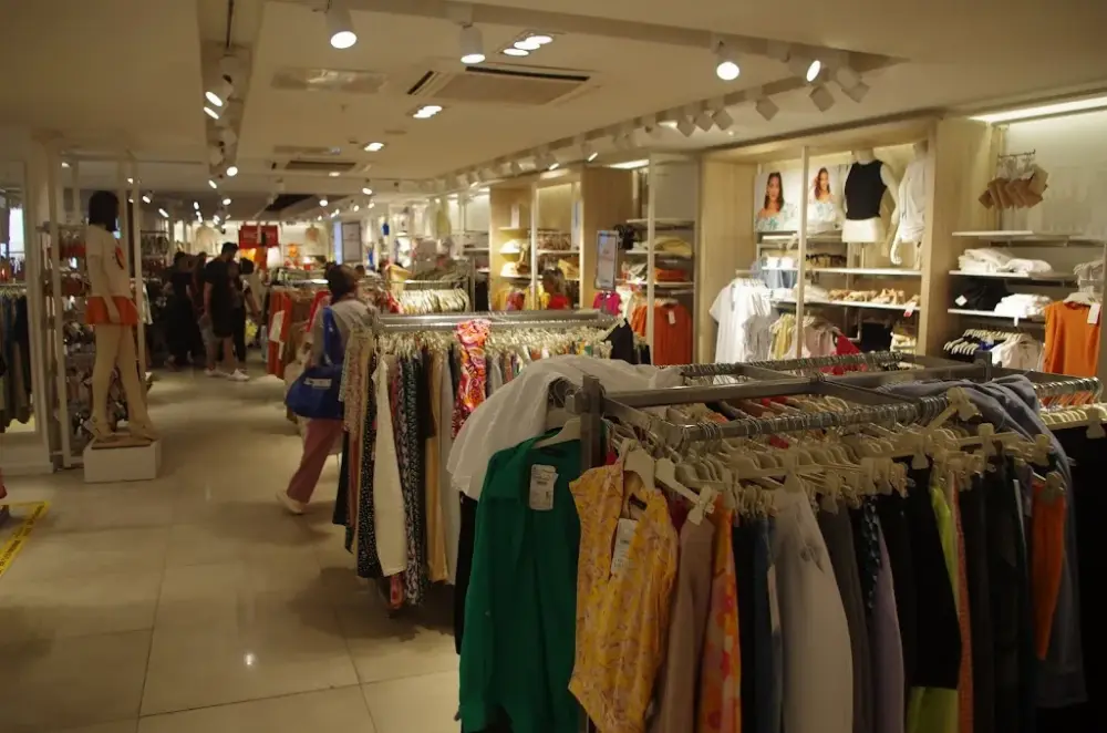 LC WAIKIKI — Kadın Giyim, İpekyolu · fotoğraf 2
