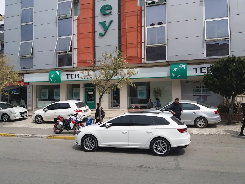 TEB Maltepe Şubesi — Bankalar, Maltepe · fotoğraf 1
