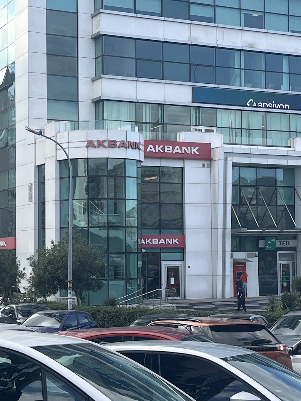 Akbank Maltepe E-5 Şubesi
