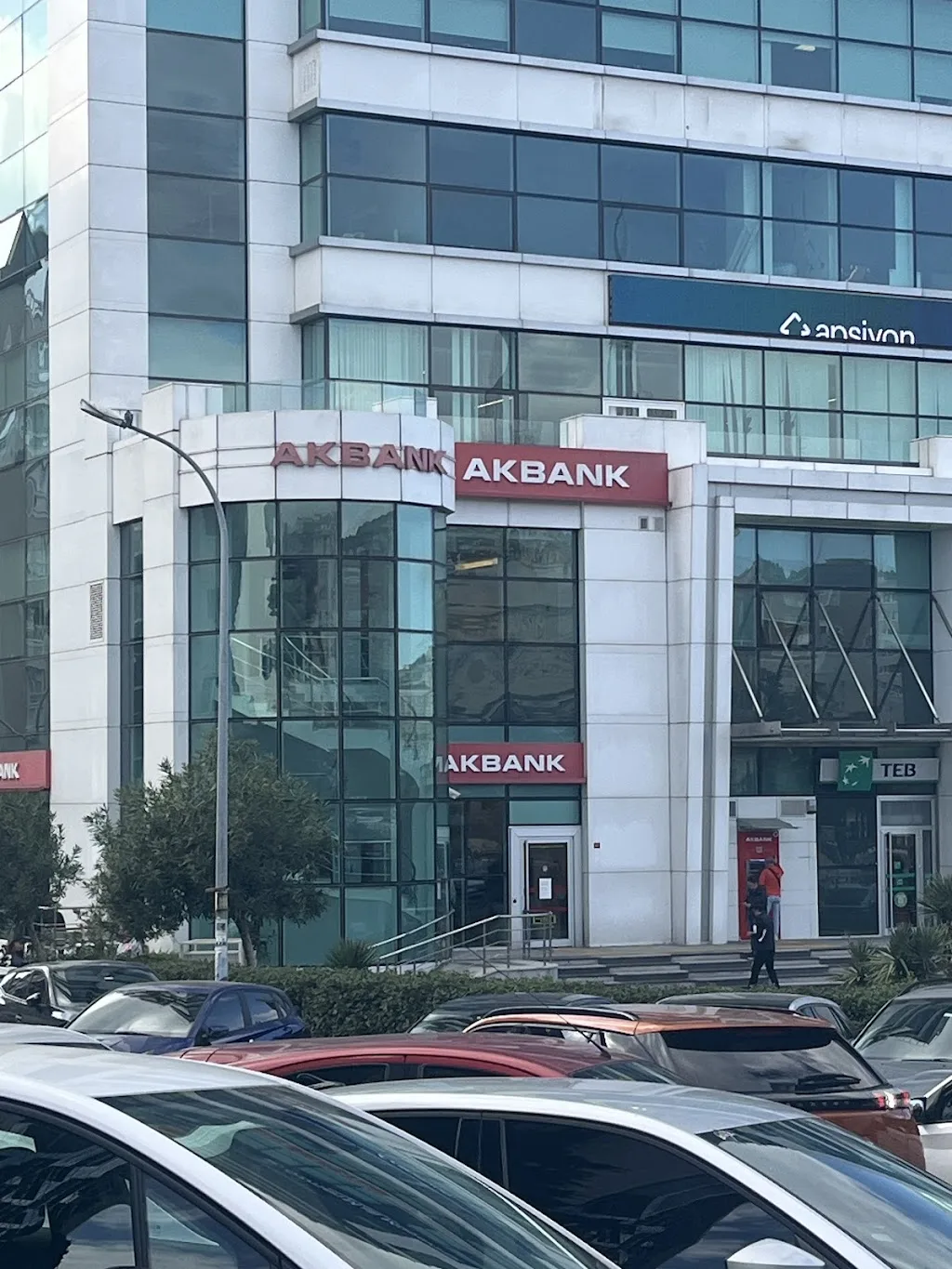 Akbank Maltepe E-5 Şubesi — Bankalar, Maltepe · fotoğraf 1