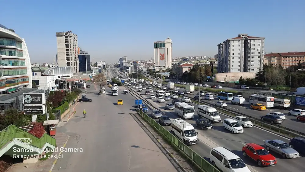 Akbank Maltepe E-5 Şubesi — Bankalar, Maltepe · fotoğraf 3
