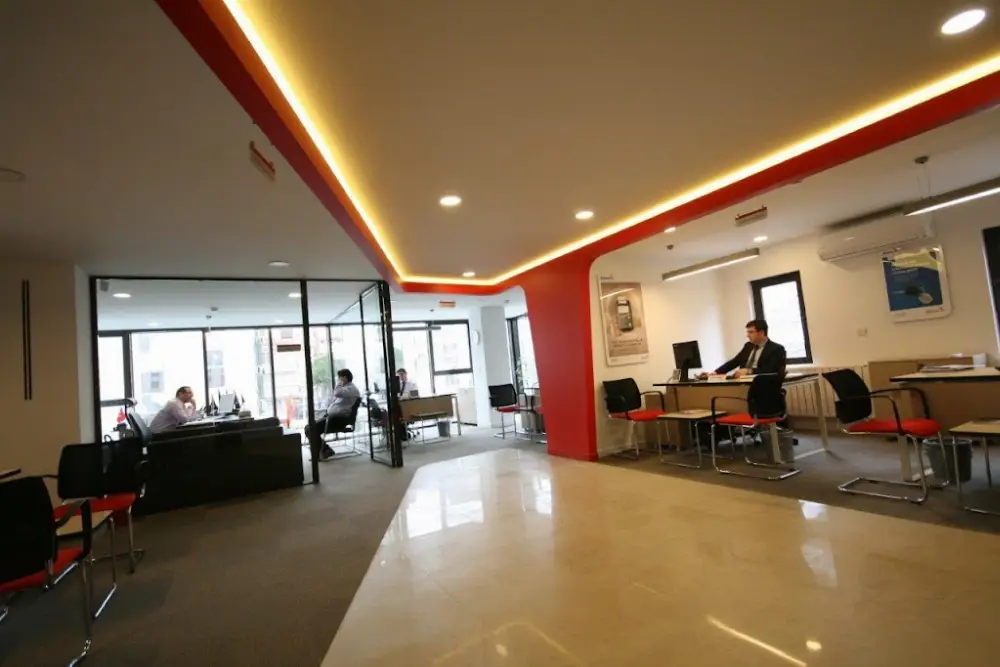 Albaraka Türk Maltepe Şubesi — Bankalar, Maltepe · fotoğraf 2