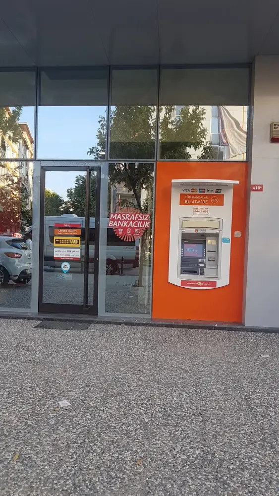 Albaraka Türk Maltepe Şubesi — Bankalar, Maltepe · fotoğraf 3