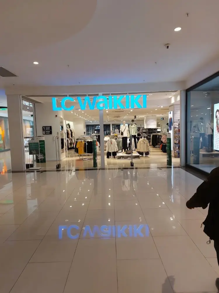 LC WAIKIKI — Kadın Giyim, İpekyolu · fotoğraf 4