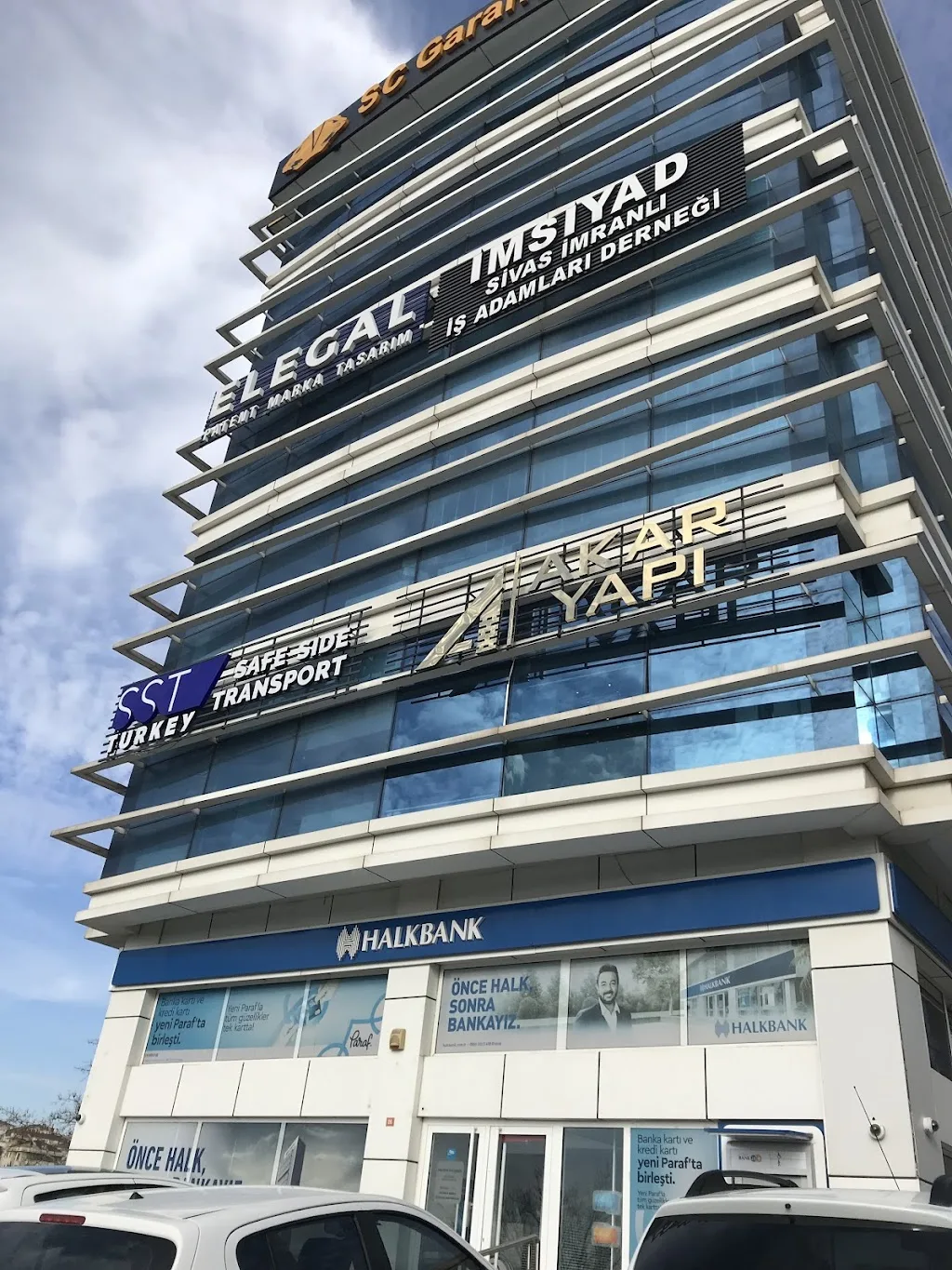 Halkbank Maltepe E-5 Şubesi — Bankalar, Maltepe · fotoğraf 1