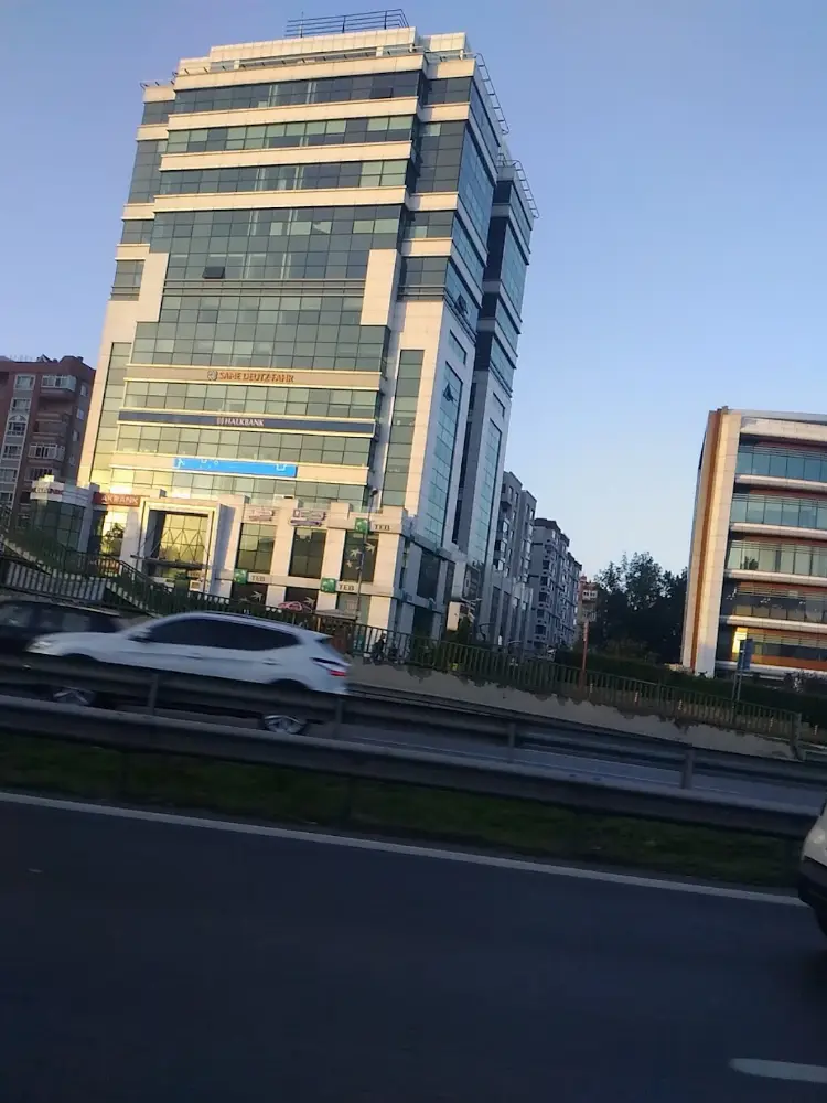 TEB Maltepe E-5 Şubesi — Bankalar, Maltepe · fotoğraf 3