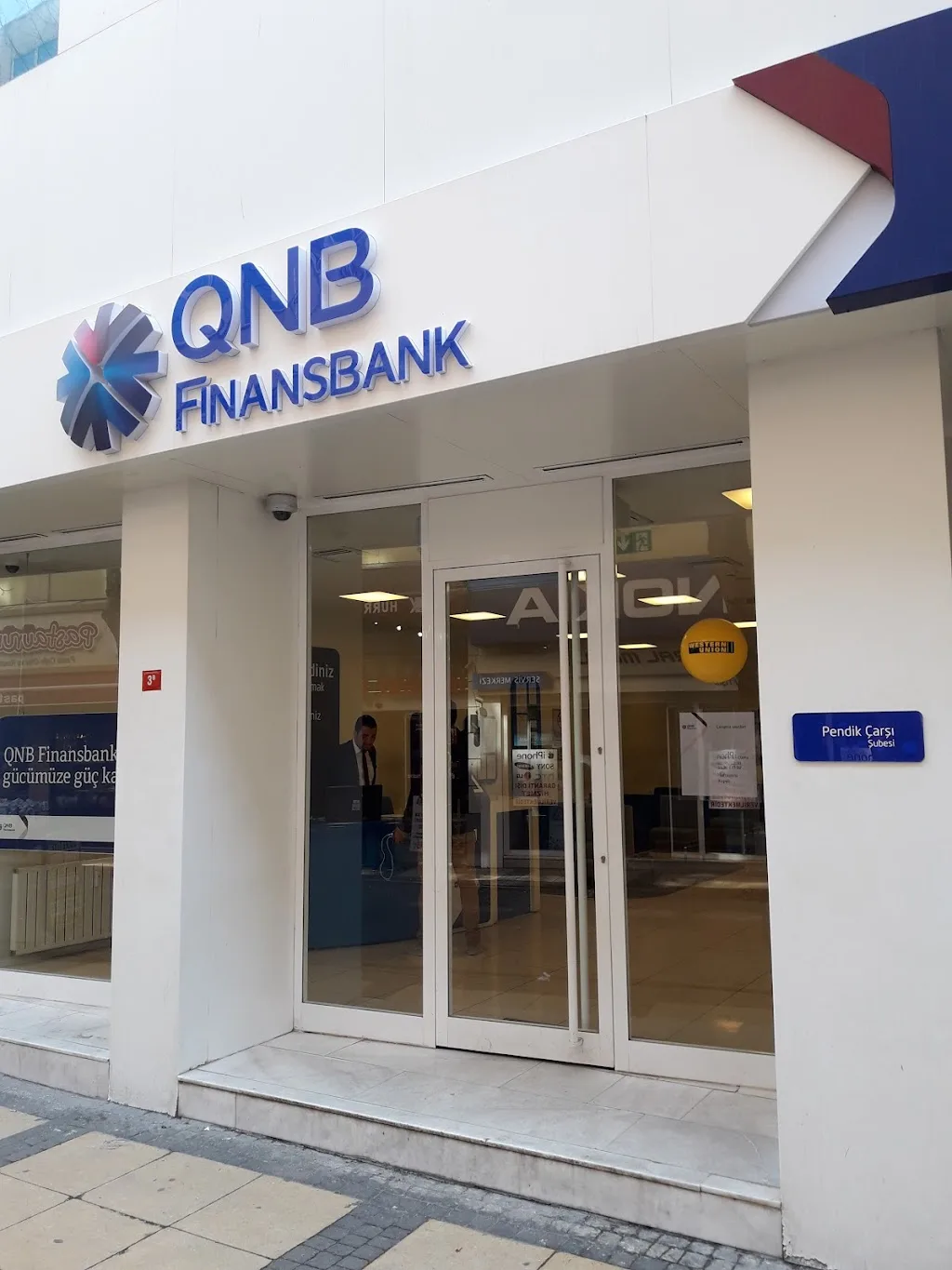 QNB Pendik Çarşı Şubesi — Bankalar, Pendik · fotoğraf 1