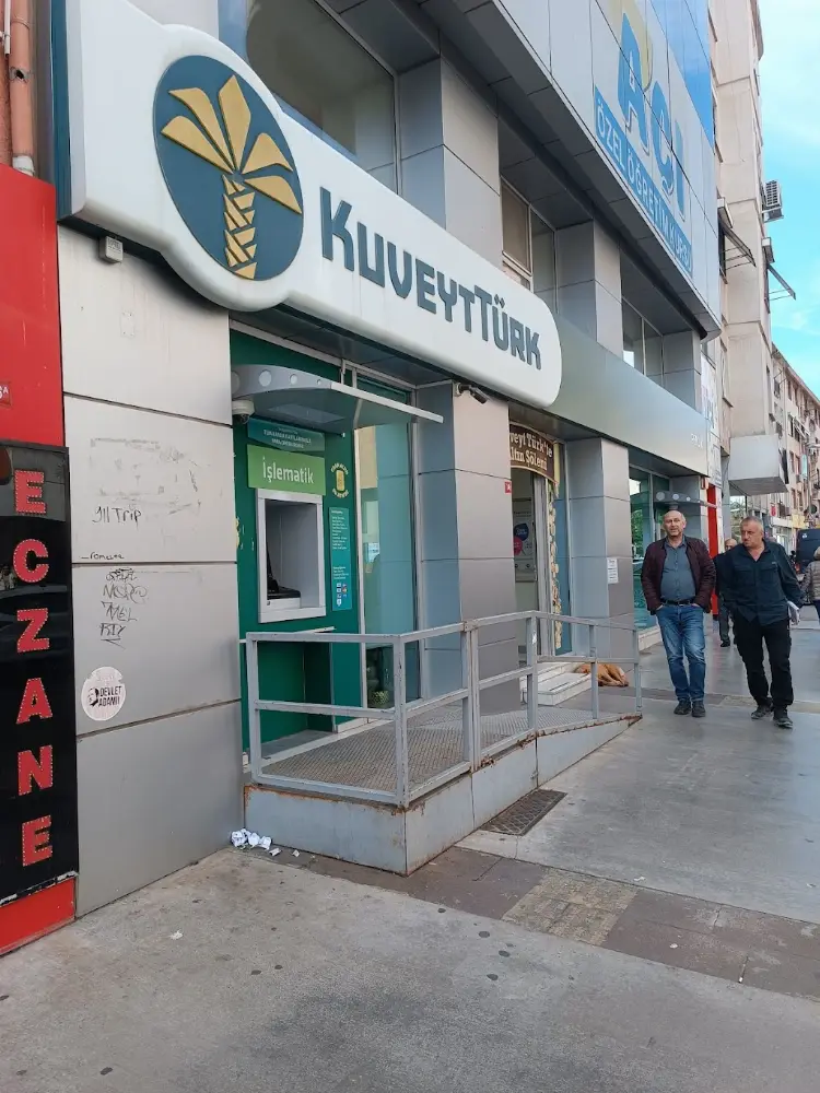 Kuveyt Türk Pendik Şubesi — Bankalar, Pendik · fotoğraf 2