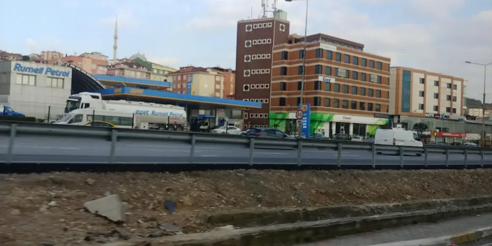 Garanti BBVA E-5 Pendik Şubesi — Bankalar, Pendik · fotoğraf 2