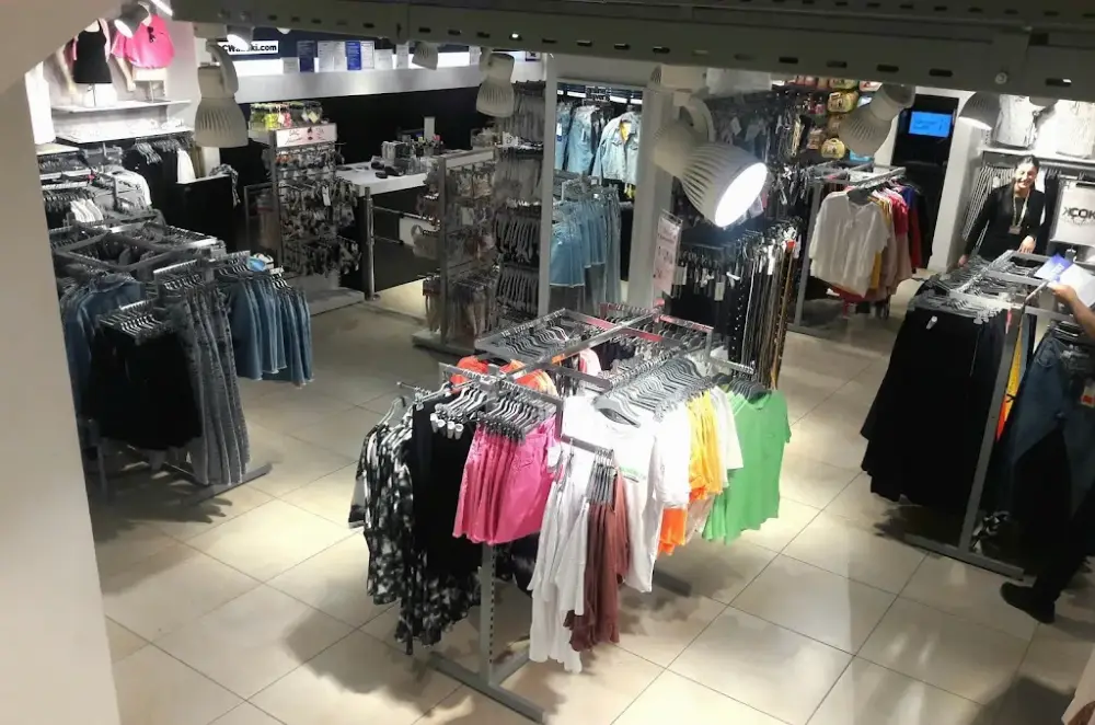 LCWaikiki — Kadın Giyim, Merkez · fotoğraf 4