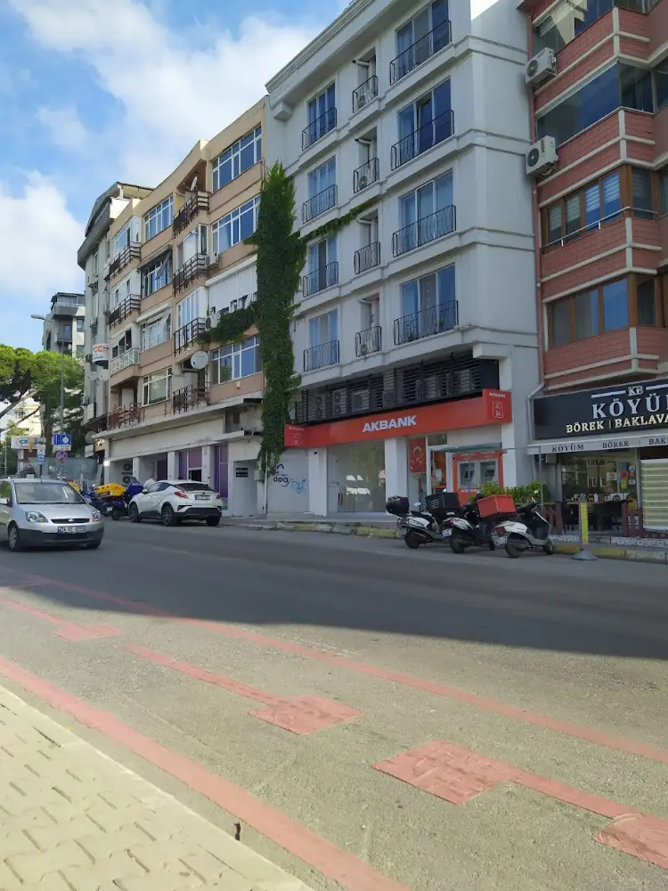 Akbank Küçükyalı/İst. Şubesi — Bankalar, Maltepe · fotoğraf 3