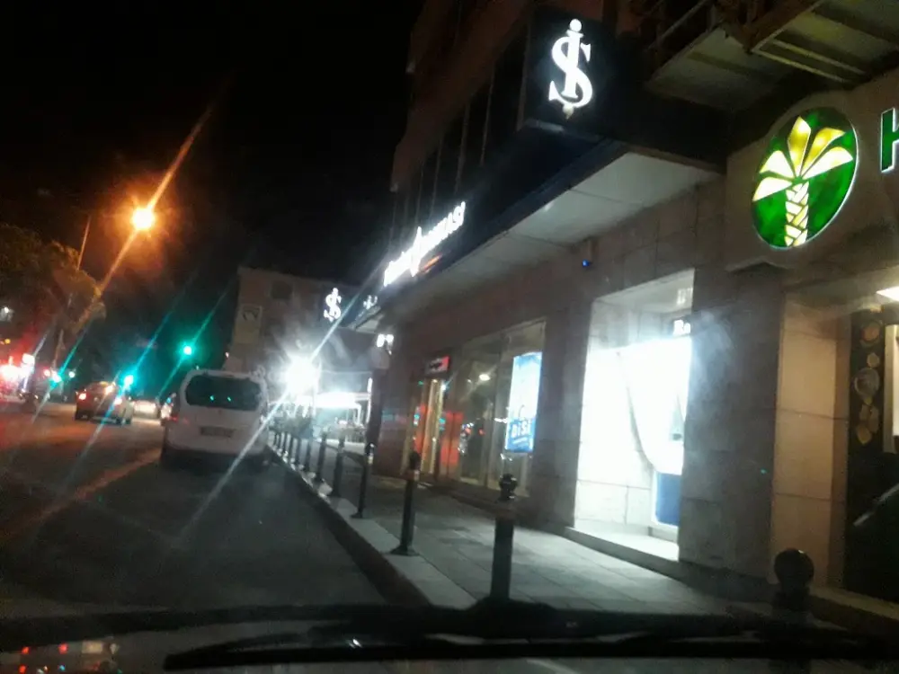 Türkiye İş Bankası Kurtköy/İstanbul Şubesi — Bankalar, Pendik · fotoğraf 4