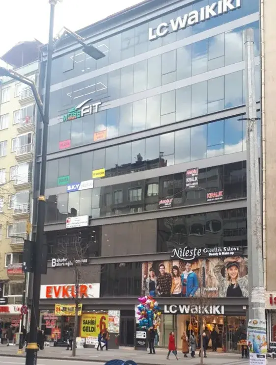 LC WAIKIKI — Kadın Giyim, Merkez · fotoğraf 5