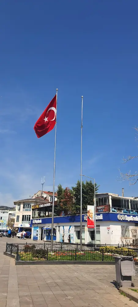 Yapı Kredi Bankası - Sarıyer Şubesi — Bankalar, Sarıyer · fotoğraf 3