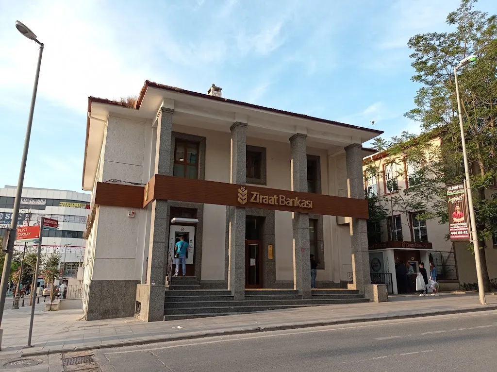 Ziraat Bankası Silivri Şubesi — Bankalar, Silivri · fotoğraf 1